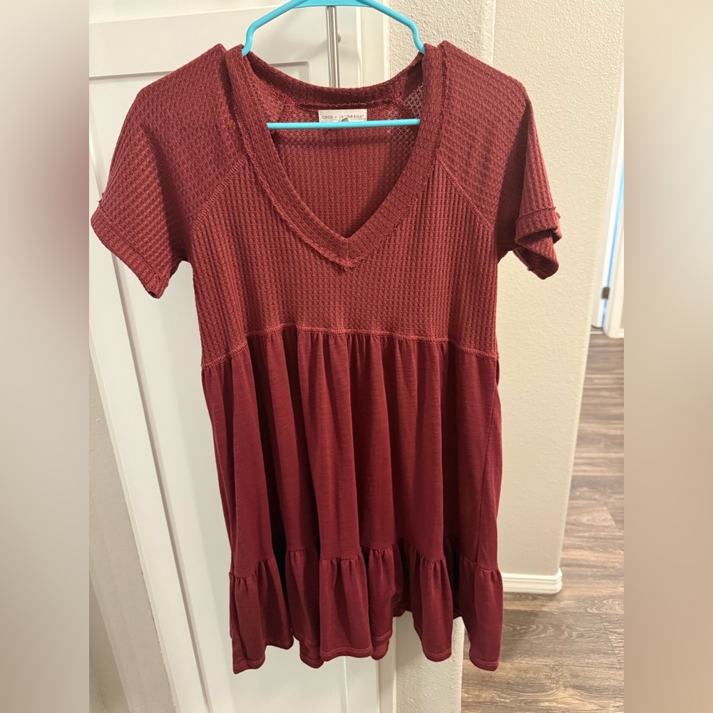 Coco and Jaimeson Red V-Neck Short Sleeve Dress